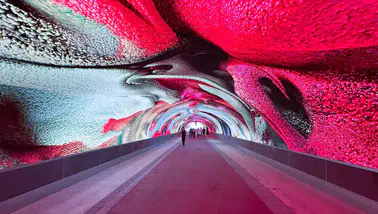 Slovenya'daki tarihi tünel dijital sanat merkezi oldu