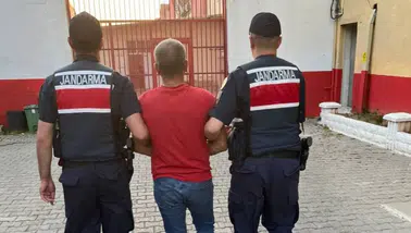 Hırsızlık suçundan aranan şahıs İncirliova'da yakalandı