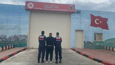 Afyonkarahisar’da huzur operasyonu : Aranan 48 şüpheli yakalandı