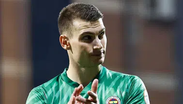 Barcelona'nın Livakovic için Fenerbahçe'ye ödeyeceği bonservis bedeli ortaya çıktı