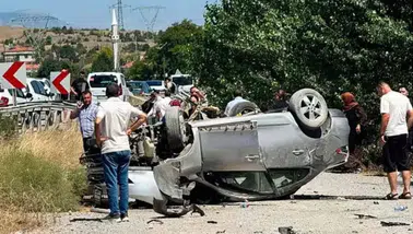Kastamonu'da otomobil takla attı: Aynı aileden 3'ü çocuk 6 kişi yaralandı