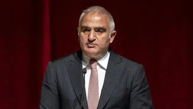 Bakan Ersoy'dan Antalya'daki yangınlara ilişkin açıklama