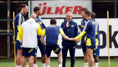 Fenerbahçe Galatasaray Derbisi İçin Hangi Hazırlıkları Yapıyor?