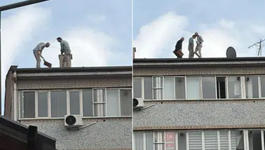Elazığ'da Binanın Çatısında Tehlikeli Tadilat Anları