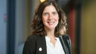 Prof. Dr. Fatma Deniz Kimdir ve Hangi Alanlarda Çalışmalar Yapmaktadır?