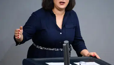 Almanya'da Türkiye kökenli Vekil Gökay Akbulut'un dokunulmazlığı kaldırıldı