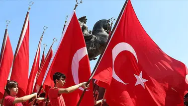 19 Mayıs Atatürk'ü Anma, Gençlik ve Spor Bayramı resmi tatil mi, 18 Mayıs yarım gün mü olacak?