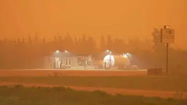 Kanada'da orman yangını alarmı! Yaklaşık 20 bin kişi tahliye edildi