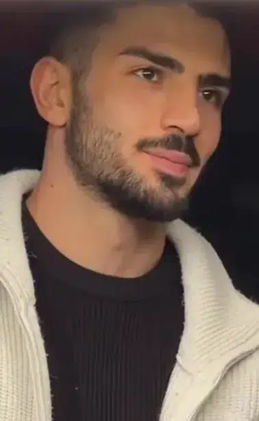 Alper Temel, Yakışıklı Mısırcı olarak İstanbul’da nerede mısır satıyor?