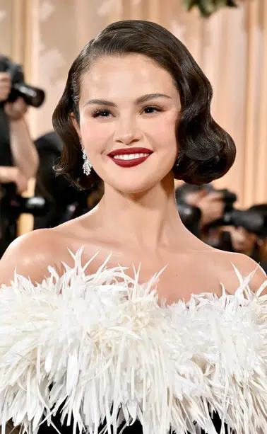 Selena Gomez’in Sesindeki Değişimin Gerçek Sebebi Nedir?