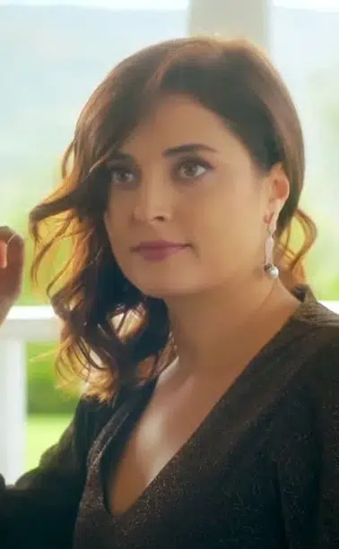Aslıhan Gürbüz, Köy Hayatında Zeytin Hasadına Neden Çıktı?