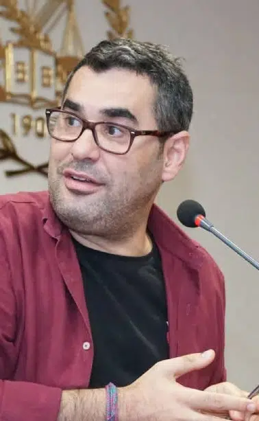 Gazeteci Enver Aysever kimdir, kaç yaşında nereli ve neden gözaltına alındı?