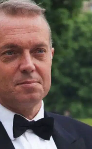 Cem Uzan'ın sevgilisi Yasemin Sadıkoğlu kimdir, kaç yaşında ve ne iş yapıyor?