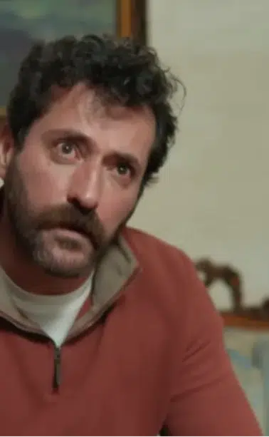 Uzak Şehir dizisinde Boran karakterini canlandıran Burç Kümbetlioğlu kimdir?