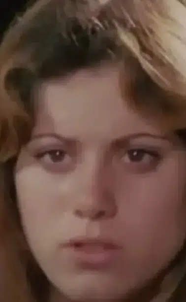 Hababam Sınıfı Dokuz Doğuruyor filmindeki Ayşe karakteri Zümrüt Cansel kimdir?