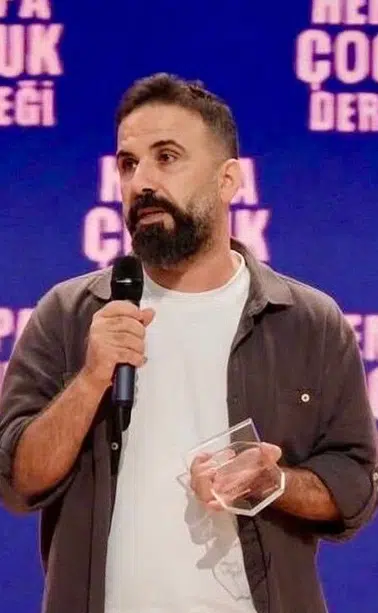 Prof. Dr. Veysi Çeri Kimdir ve Hangi Alanlarda Çalışmalar Yapmaktadır?