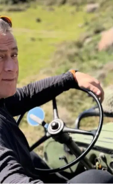 A.B.İ dizisinin İhtiyar'ı Turgut Tunçalp kimdir, kaç yaşında ve nereli?