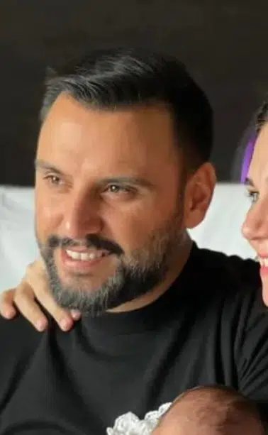 Alişan çocuklarıyla birlikte evi oyun parkına çevirdi: