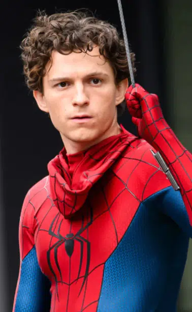 Tom Holland, Fred Astaire'ın hayatını anlatan filmde başrol oynayacak