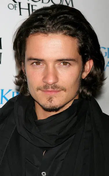 Orlando Bloom, Katy Perry ayrılığının ardından yeni sevgilisiyle görüntülendi! Sevgilisi ile arasında 21 yaş farkı var