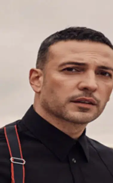 Oğuzhan Koç'un karın kasları hakkında uzmandan ameliyat iddiası