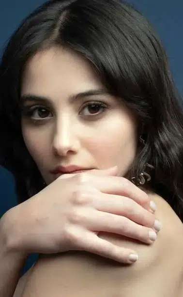 Helin Kandemir ve Hakan Çelebi Tod'un yeni projesi 'Çiçekçi Kız' neler sunuyor?