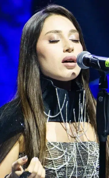 Mustafa Sandal'ın Harbiye konserine Afra damga vurdu