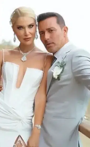 Mustafa Sandal, Dubai'deki oturum izni iddialarına ne yanıt verdi ?