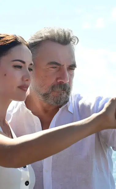 Hamal dizisinin oyuncuları ilk kez bir araya geldi! Oktay Kaynarca ve Fahriye Evcen provada görünütlendi