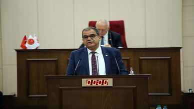 KKTC Başbakanı Sucuoğlu, yeni hükümetin programını Meclis'te okudu
