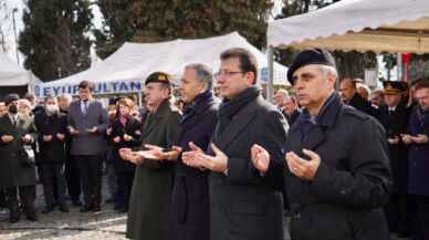 Çanakkale Şehitleri kar altında anıldı