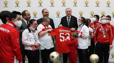 Cumhurbaşkanı Erdoğan özel sporcuları kabul etti
