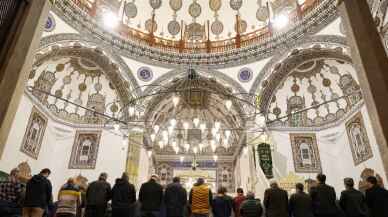 Nevşehir'de Kurşunlu Cami'nde ilk teravih