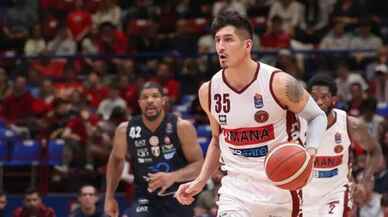 Anadolu Efes, Derek Willis'ı transfer etti