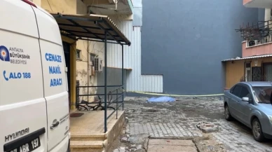 Antalya’da sokakta ölü bulunan kadının ölüm nedeni araştırılıyor