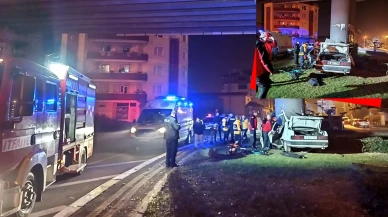 Otomobil, üst geçidin ayağına çarptı! Sürücü öldü