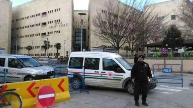 Bursa Adliyesi'nde silahlı saldırı: 2 ölü, 2 yaralı var