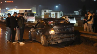 Kırıkkale'de zincirleme kaza: 3 araç birbirine girdi