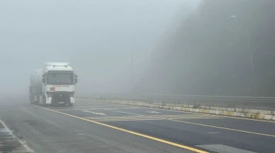 Sürücülere uyarı: Bolu Dağı’nda görüş mesafesi 30 metreye düştü!