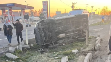 Diyarbakır'da zincirleme kaza: 6 araç birbirine girdi! 4 yaralı