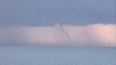 Antalya'da denizde hortum görüldü!