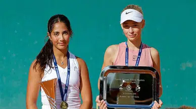 Milli tenisçi Zeliha Nil Çukurluoğlu, Avrupa Gençler Masters Turnuvası'nda şampiyon oldu!