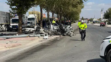 Konya'da feci kaza: Araç ikiye bölündü, 1 kişi hayatını kaybetti!