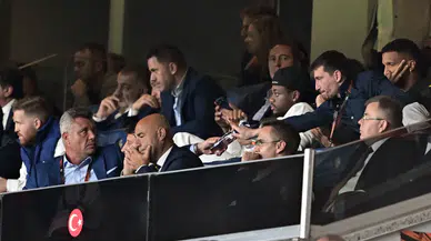 Sadettin Saran'ın bir bakışı yetti: Becao ve Duran buz kesti