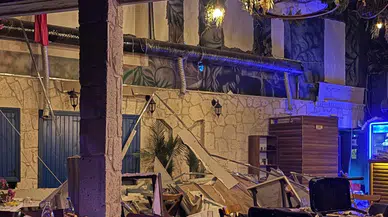 İzmir'de bir eğlence merkezinde duvar çöktü: 6 kişi yaralandı!