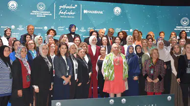 Bakan Göktaş, 'Yükselen Kadınlar: Kendi İşim, Benim İzim' eğitim programına katıldı