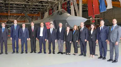 Özgür Özel’den KAAN uçağına destek paylaşımı