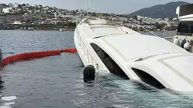 Bodrum Gümbet’te panik anları! Milyonluk yat sulara gömüldü