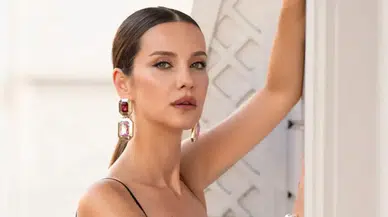 İrem Helvacıoğlu ve eşi Bağdat Caddesi'nde kaza geçirdi!