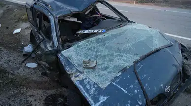 Kırıkkale'de takla atan otomobil hurdaya döndü: 1'i ağır 3 yaralı